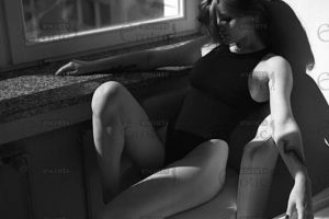 Neli-escorts-in-athens-city-tour-in-athens-(2)