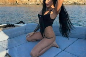Katty-escort-in-athens-city-tour-in-athens (1)
